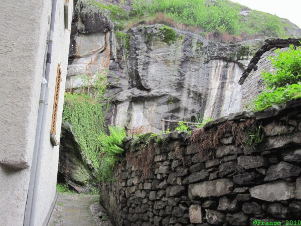 Gärten nutzen die Wärme der Felsen