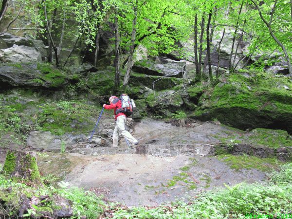 Weg zu den -Marmitte dei Giganti-