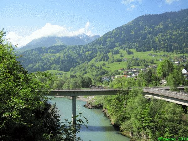 Maria Grün und Autobahnzubringer