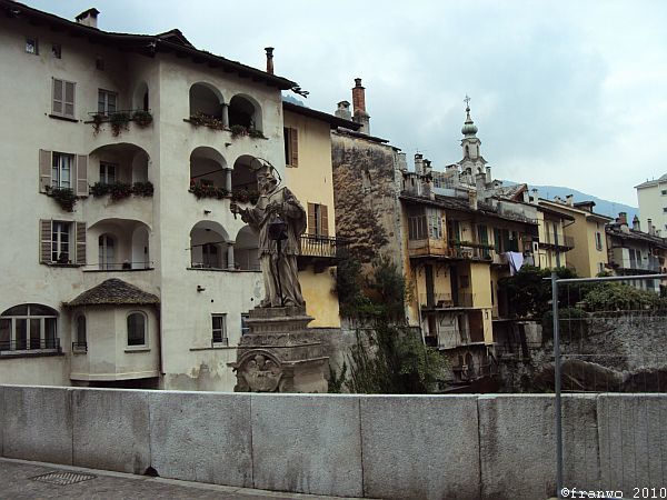 Brückenfigur in Chiavenna